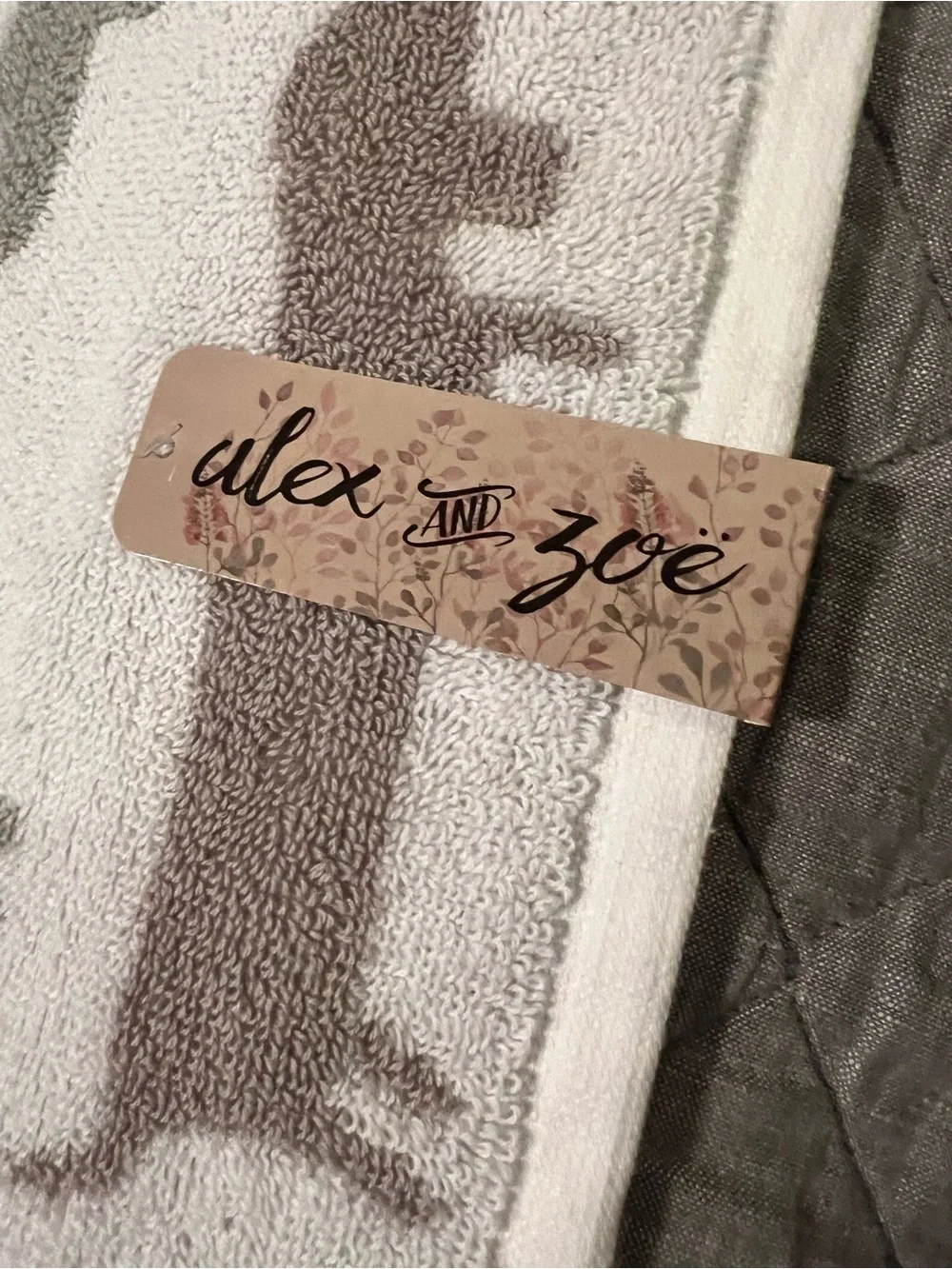 Alex & Zoe bath towel dachshund print doxie white gray NTW